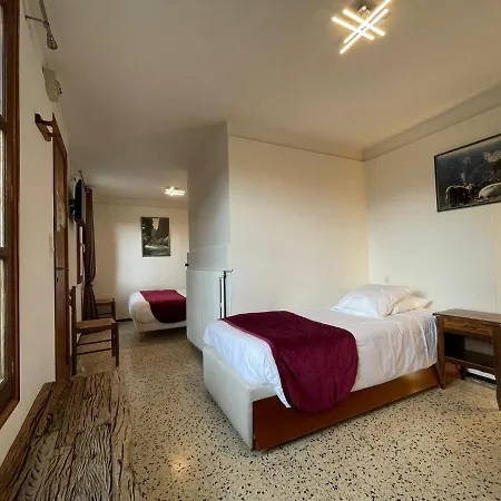 Hotel Du Point Sublime 2*